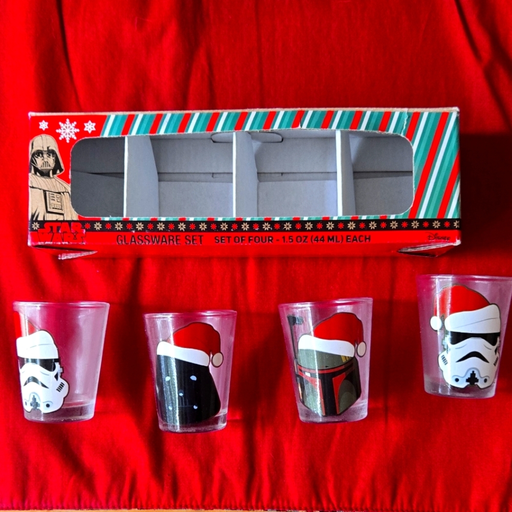 Star Wars Christmas Shot Glass Set Of 4 NIB